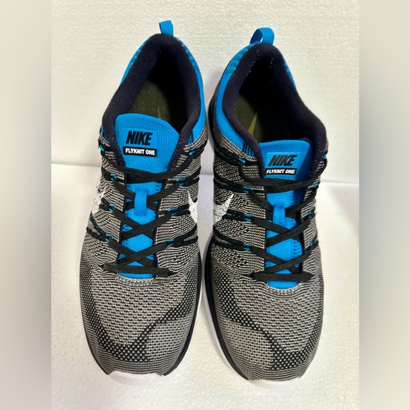 Nike Men Shoe Flyknit One Size
10M Athletic Running Sneaker Pre
Owned - Picture 10 of 10